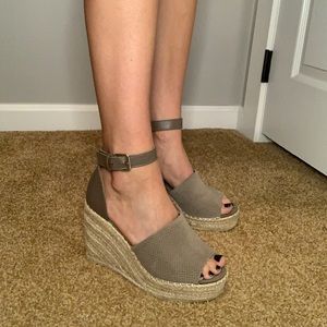 Steve Madden wedges
